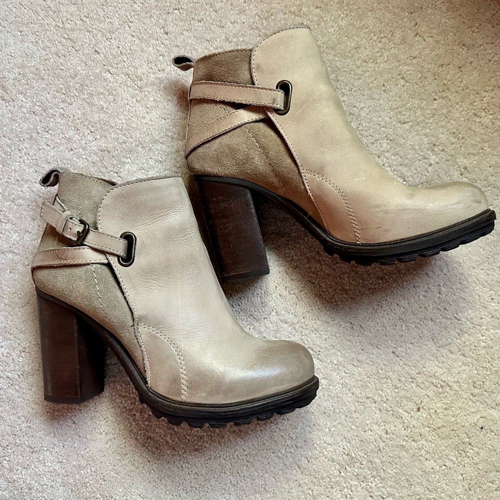 Rebel chunky heel bootie, light tan, never worn, size 38